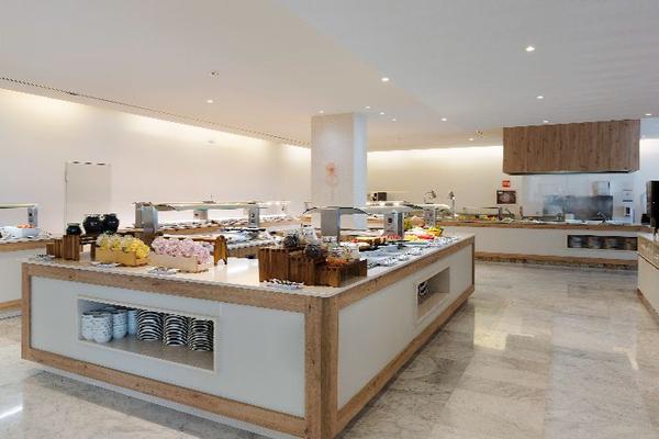 Dîner buffet 30€ Inclusive Collection by Hyatt Dîner buffet 30€ Inclusive Collection by Hyatt